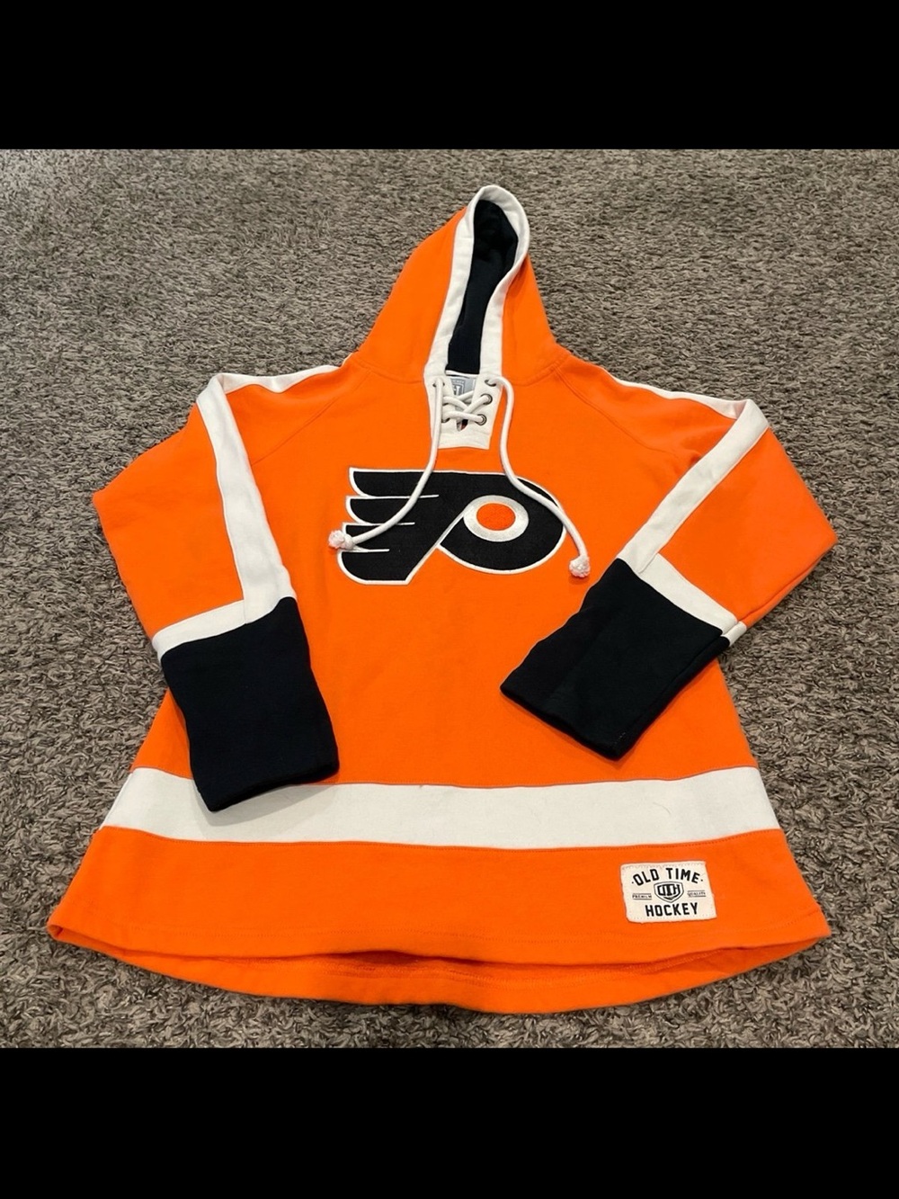 Old Time hockey, Philadelphia Flyers Lisa hoodie women’s large